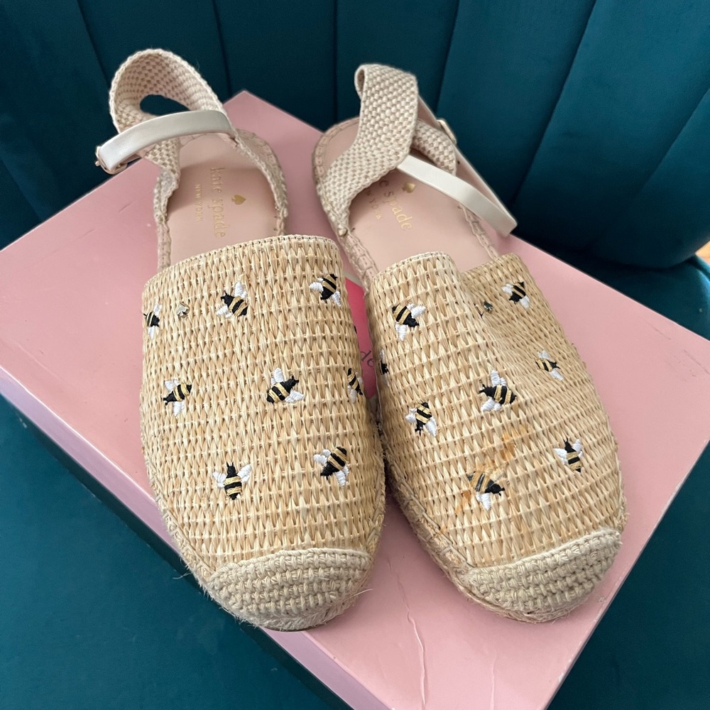 Bee Embroidered Woven Women's Shoes